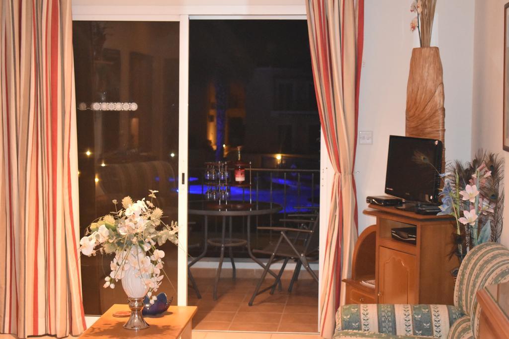 Sirena Sunrise Apartment 125 Paphos Extérieur photo