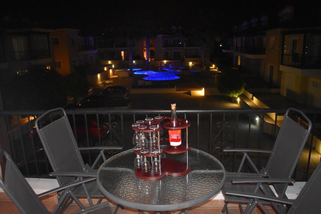 Sirena Sunrise Apartment 125 Paphos Extérieur photo