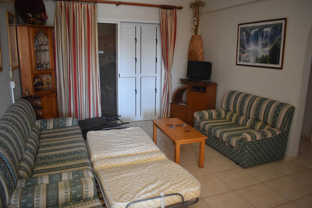 Sirena Sunrise Apartment 125 Paphos Extérieur photo